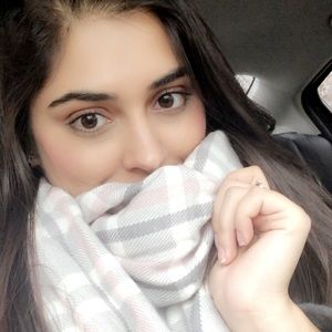 Meet your Posher, Arzu